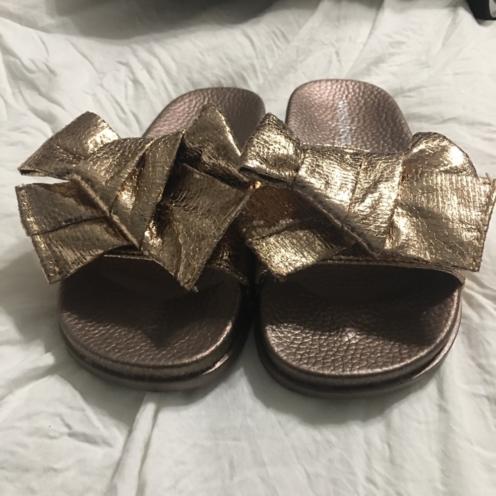 Dressy slides for a GIRL YOUTH SZ. Small 13/1.